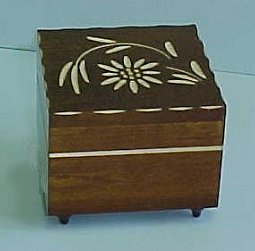 Carved Edelweiss (Single) Music Box (1.18)