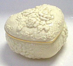  Heart Shaped Musical Trinket box