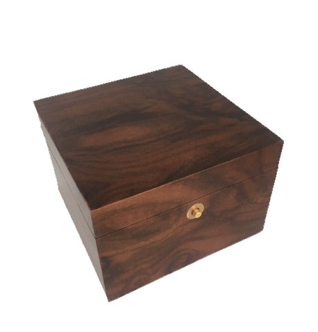 Upscale Man's Walnut Jewelry Box by Ercolano with a 30 note, 6